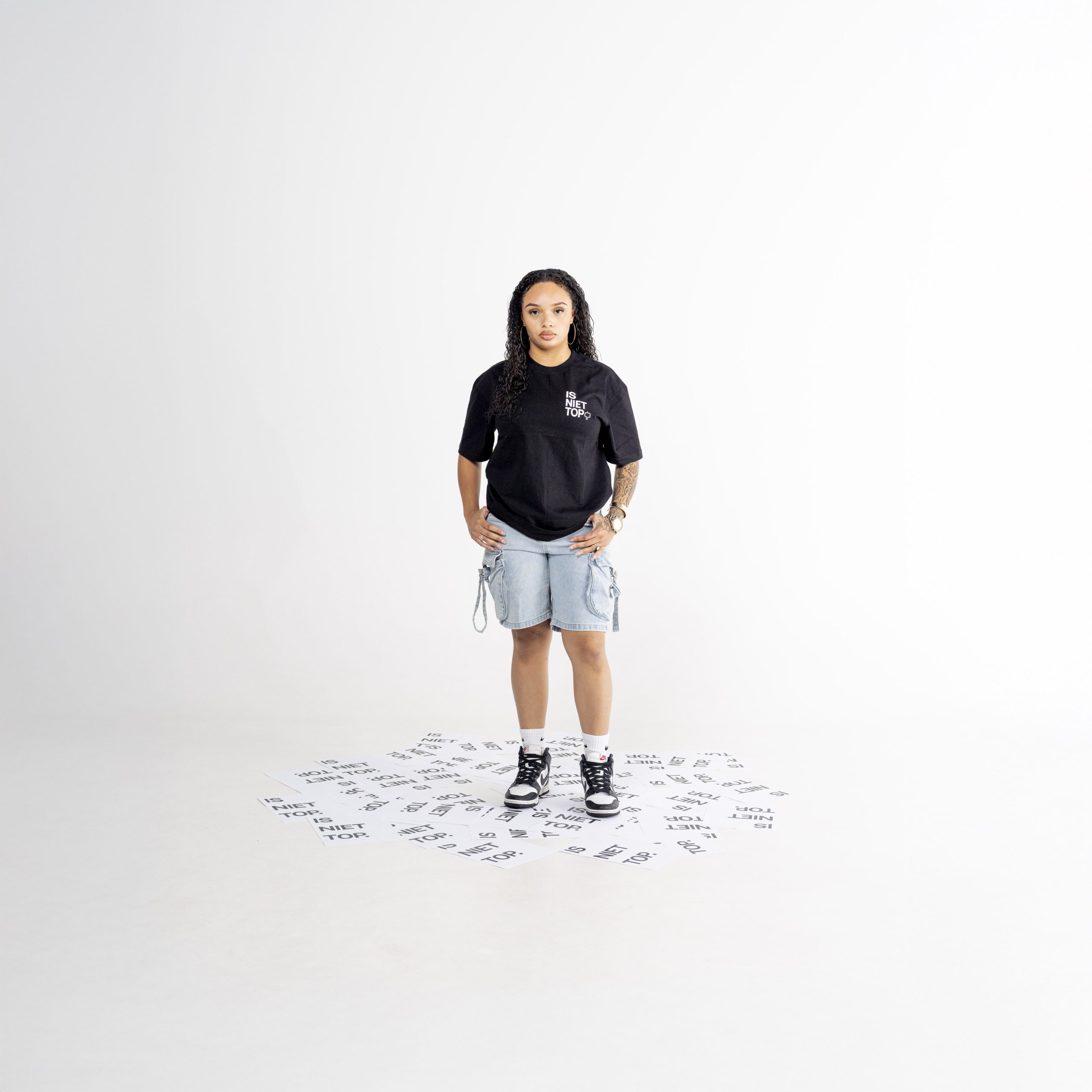 ISNIETTOP T-shirt - Zwart